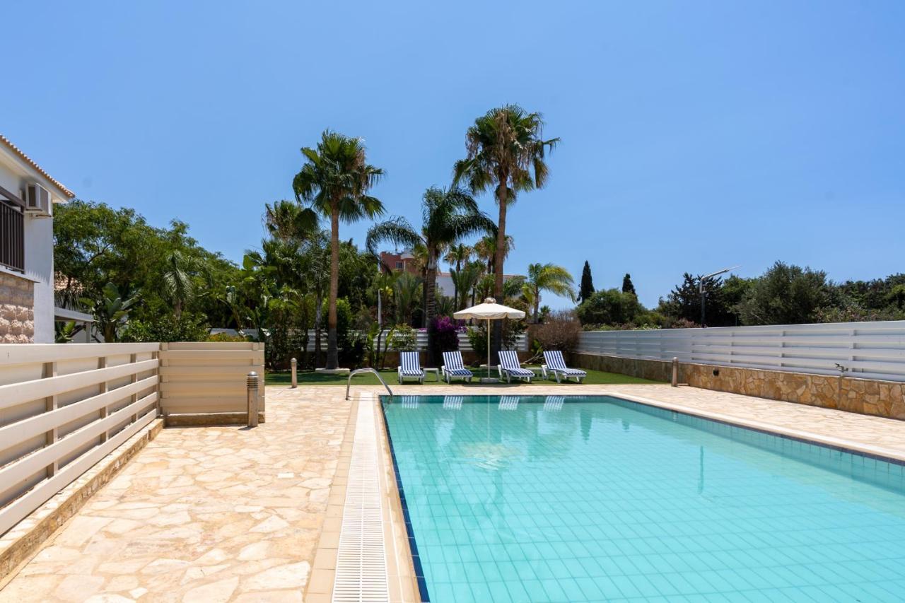 Lime 3-Bedroom Villa In Protaras Bagian luar foto