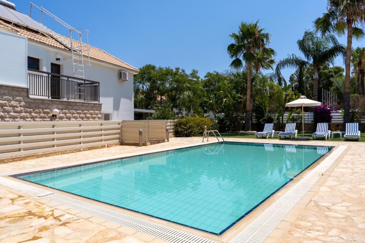 Lime 3-Bedroom Villa In Protaras Bagian luar foto