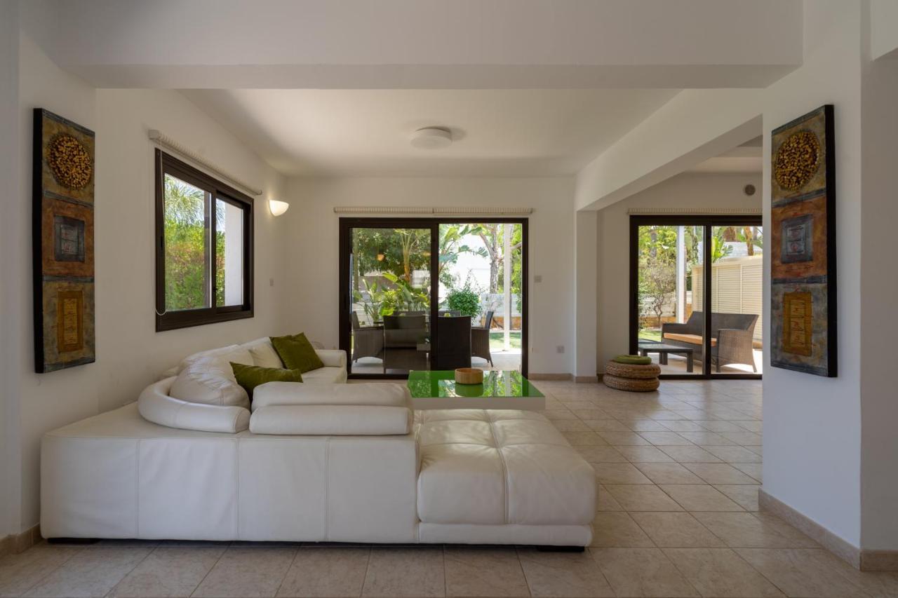 Lime 3-Bedroom Villa In Protaras Bagian luar foto