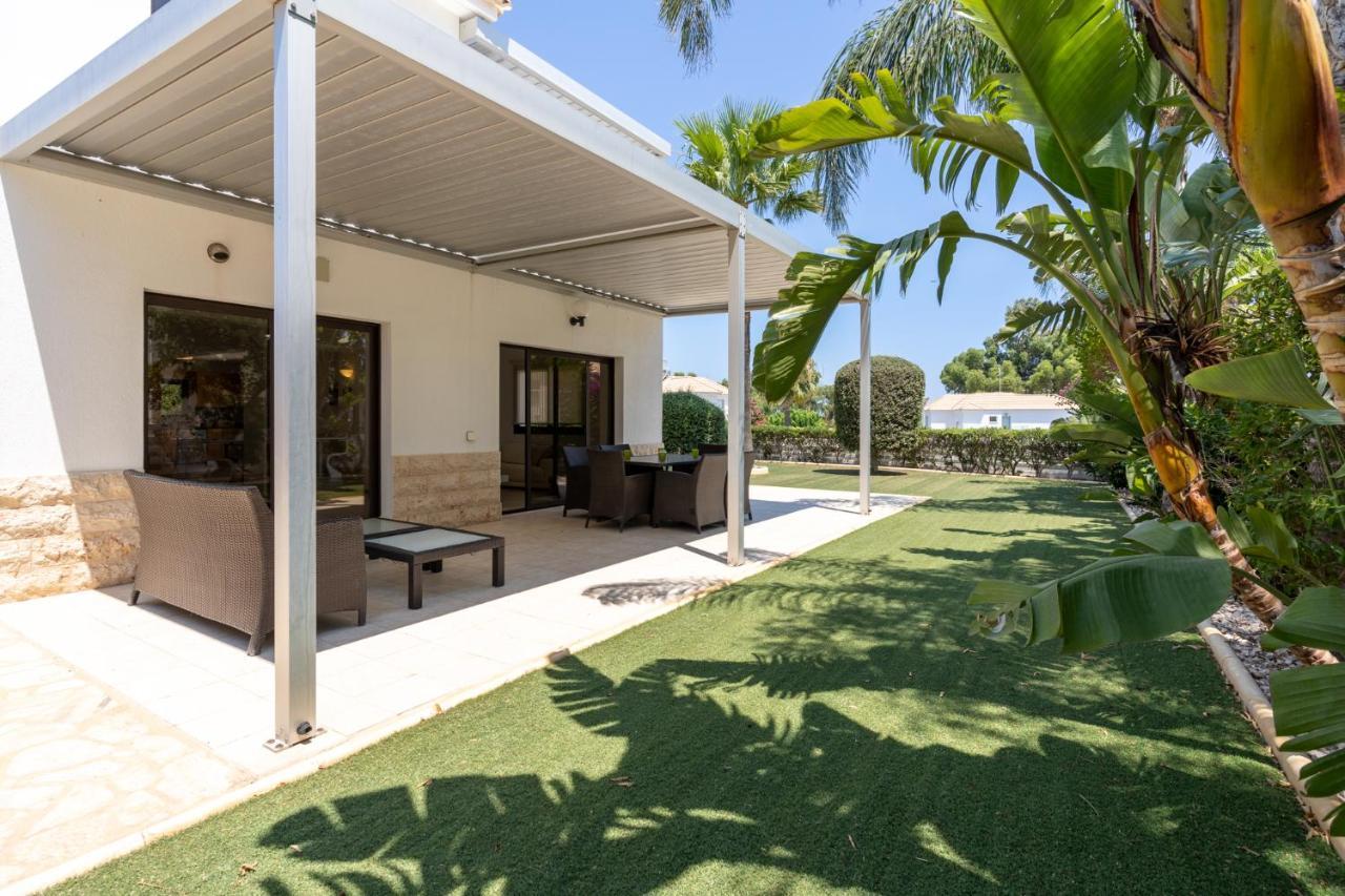 Lime 3-Bedroom Villa In Protaras Bagian luar foto