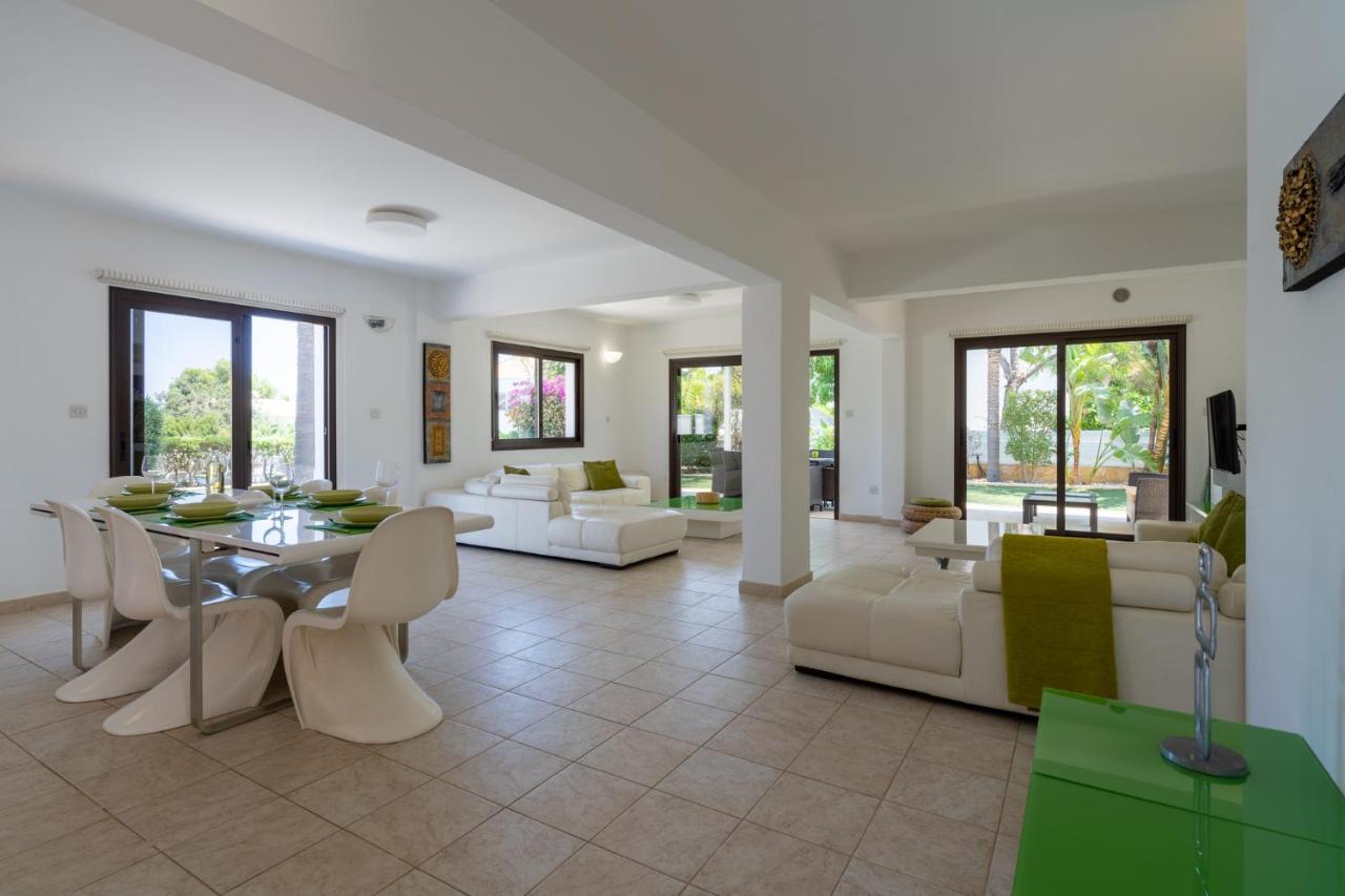 Lime 3-Bedroom Villa In Protaras Bagian luar foto