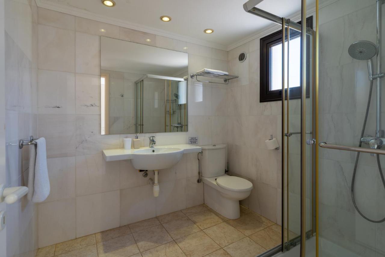 Lime 3-Bedroom Villa In Protaras Bagian luar foto